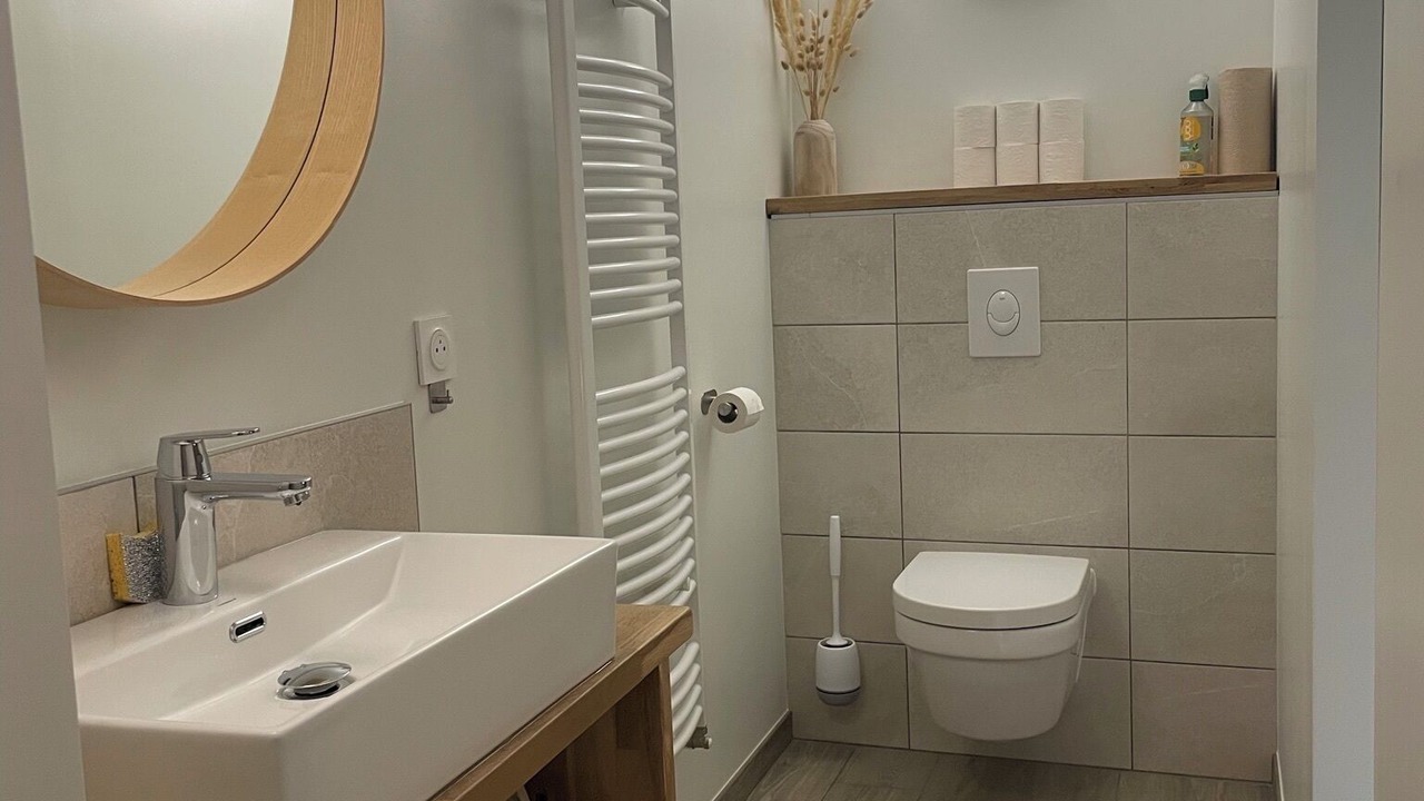 Photo of Bathroom in Saint-Andre-en-Morvan