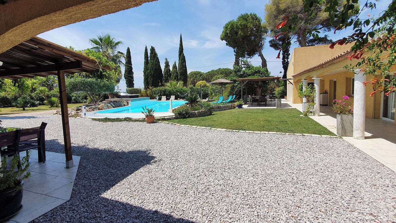 Photo of Outdoor in Beziers