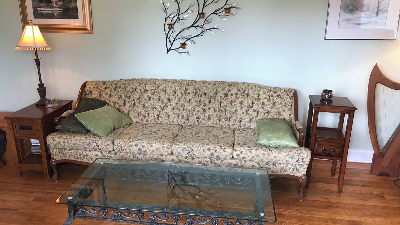 Photo of Livingroom in Ottawa Division
