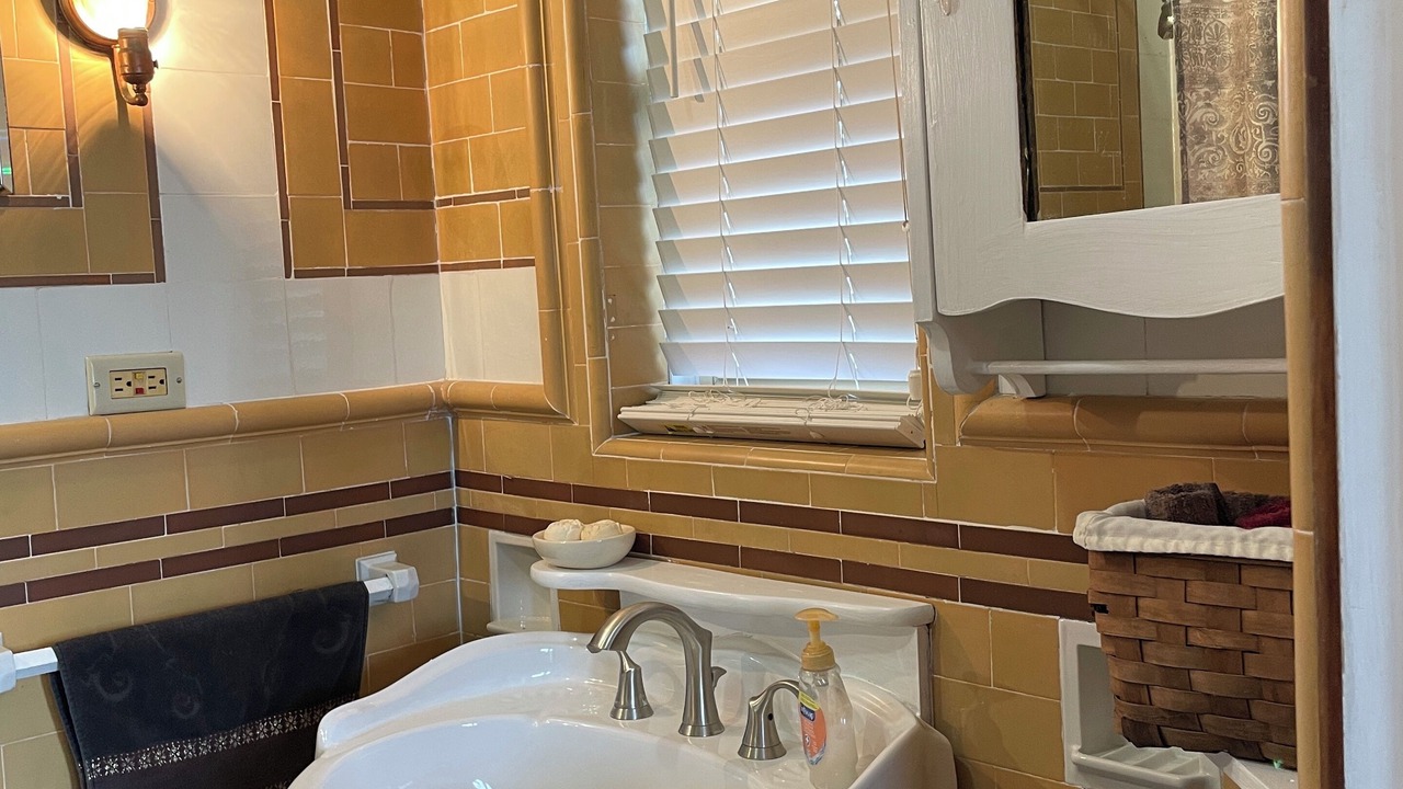 Photo of Bathroom in Welland