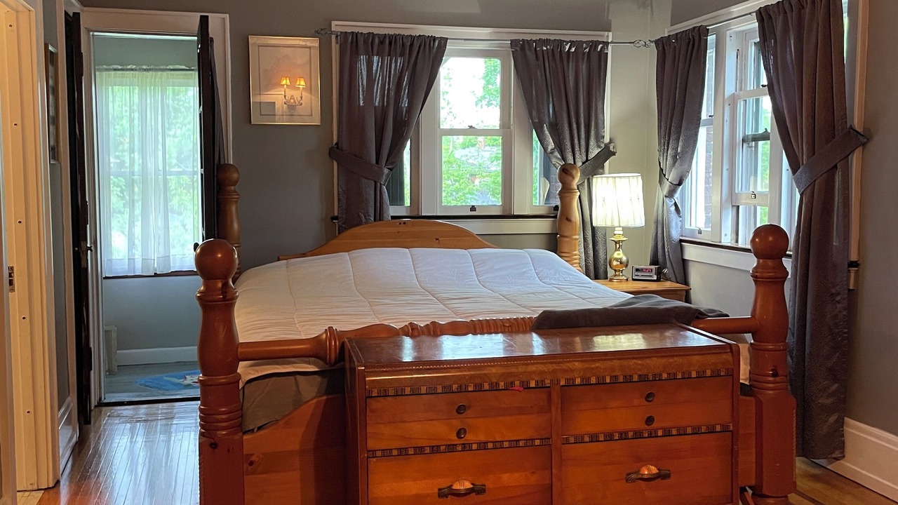 Photo of Bedroom in Welland