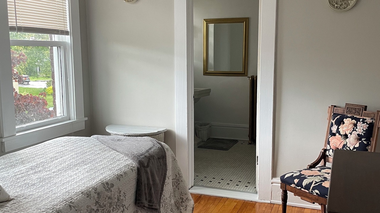 Photo of Bedroom in Welland