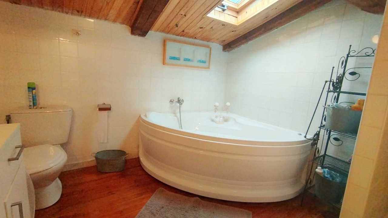 Photo of Bathroom in Salvezines