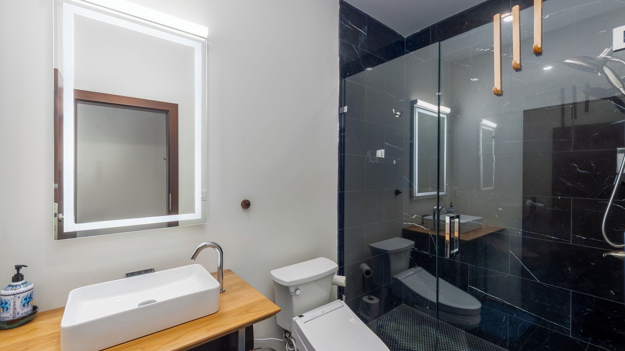 Photo of Bathroom in King