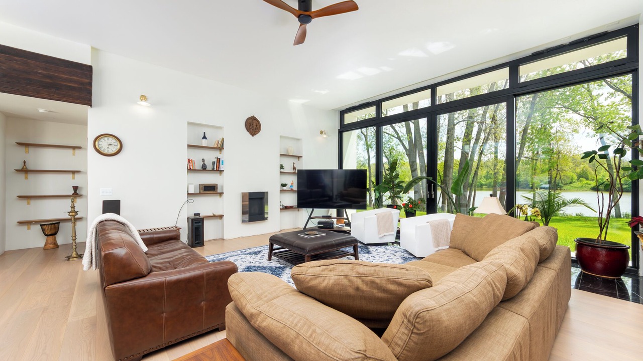 Photo of Livingroom in King