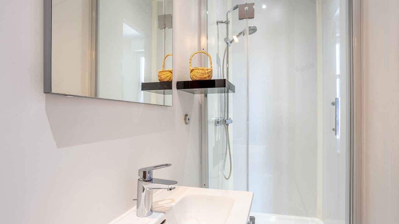 Photo of Bathroom in Saint-Vincent-Sterlanges