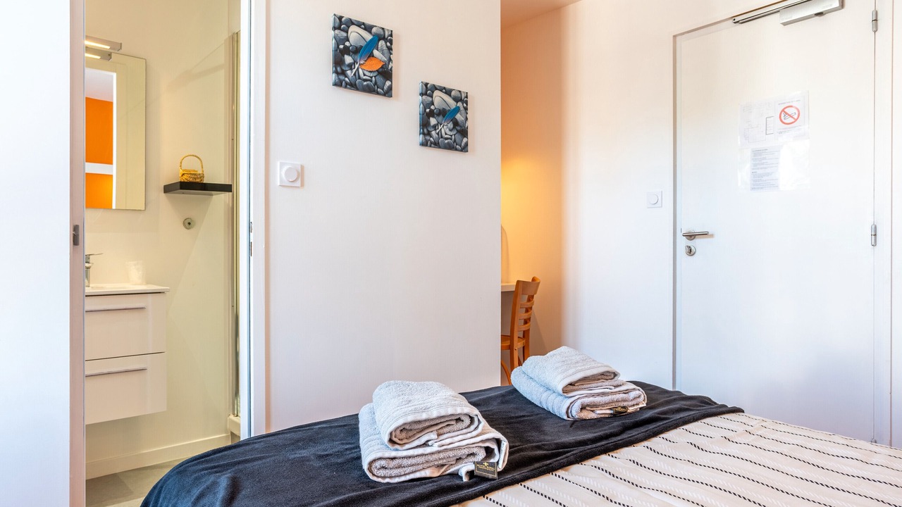 Photo of Bedroom in Saint-Vincent-Sterlanges