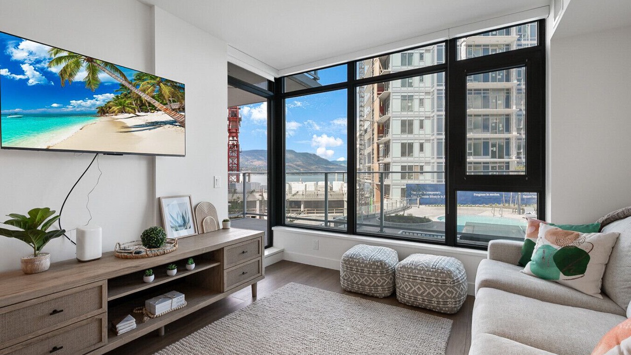 Photo of Livingroom in South Pandosy