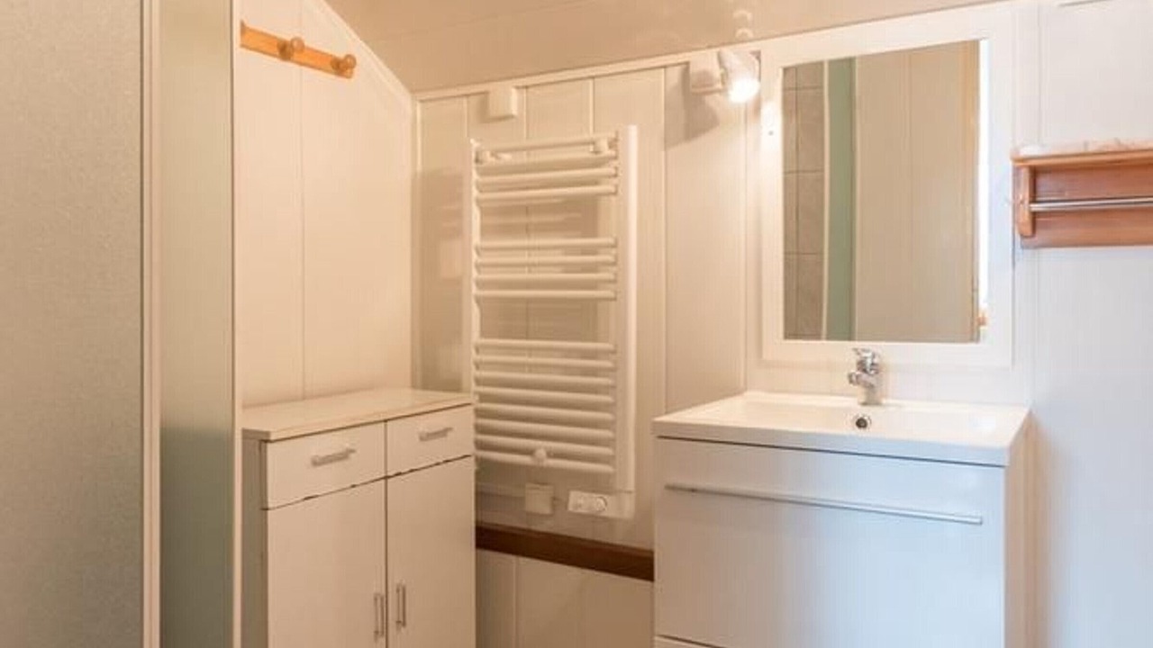 Photo of Bathroom in Ternuay-Melay-et-Saint-Hilaire