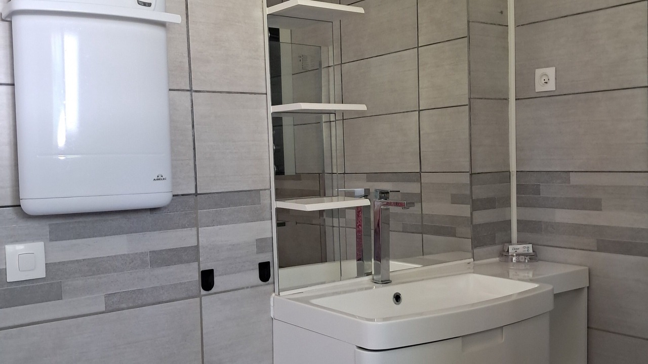 Photo of Bathroom in Saint-Amand-en-Puisaye