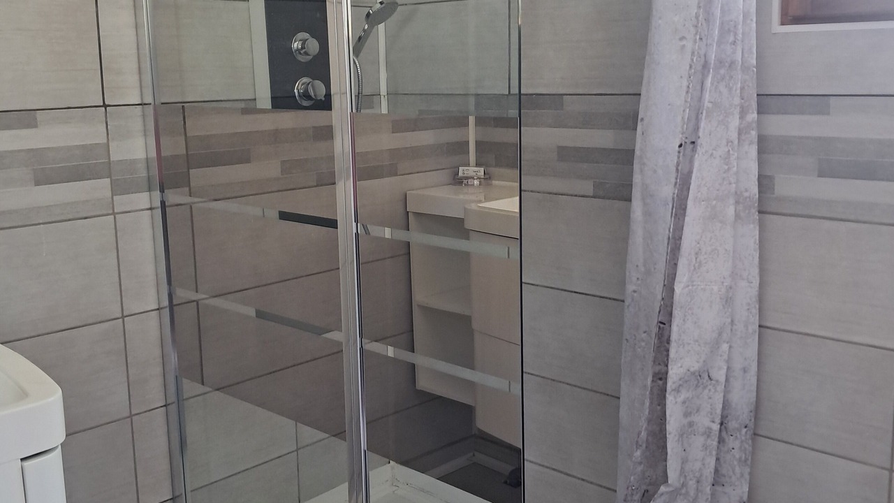 Photo of Bathroom in Saint-Amand-en-Puisaye