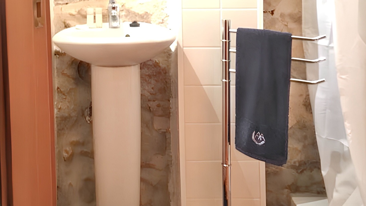 Photo of Bathroom in Meada