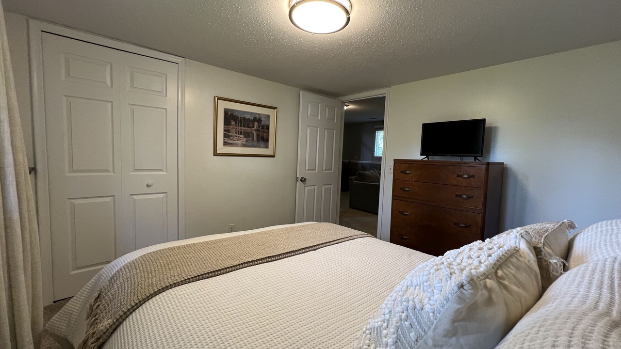 Photo of Bedroom in Midland