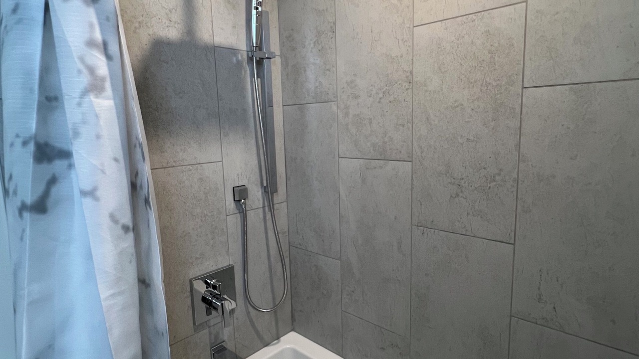 Photo of Bathroom in Harrison Hot Springs