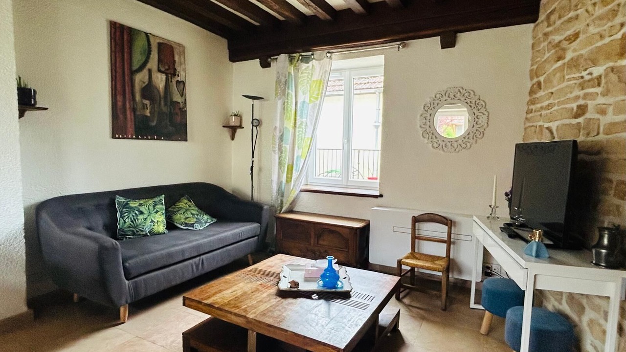 Photo of Livingroom in Meloisey
