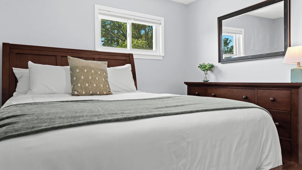 Photo of Bedroom in Clawson