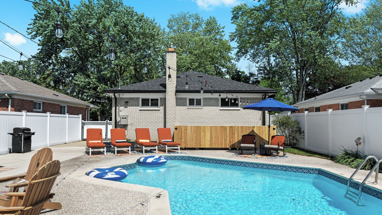 Photo of Outdoor in Clawson