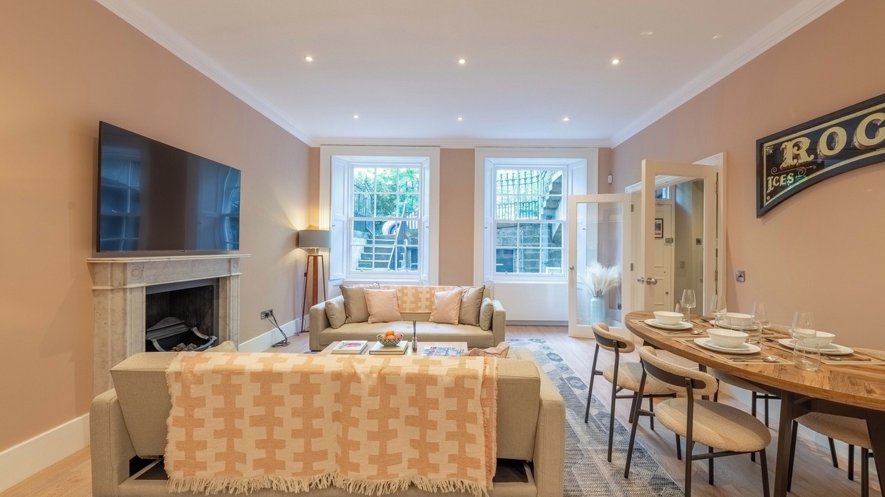 Photo of Livingroom in New Town