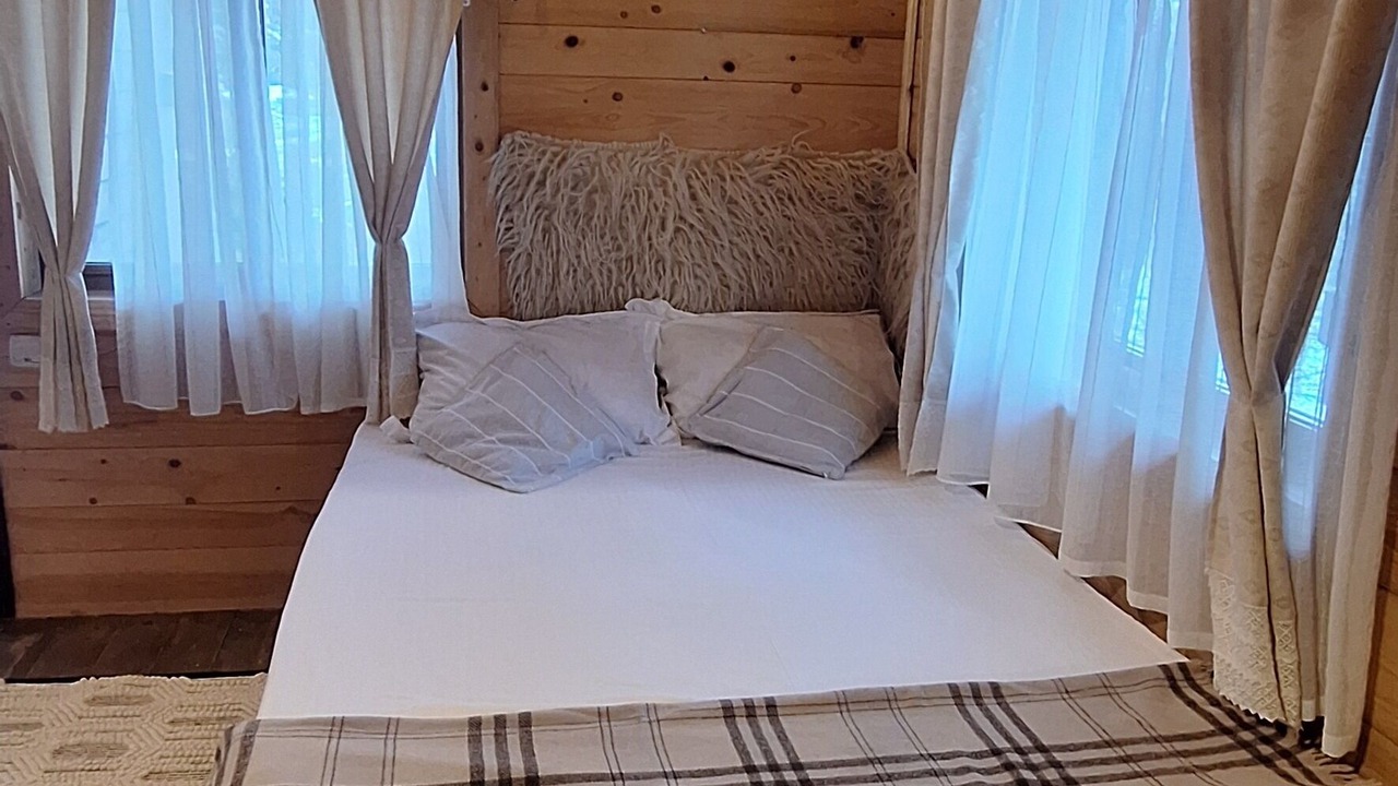Photo of Bedroom in Campulung Moldovenesc