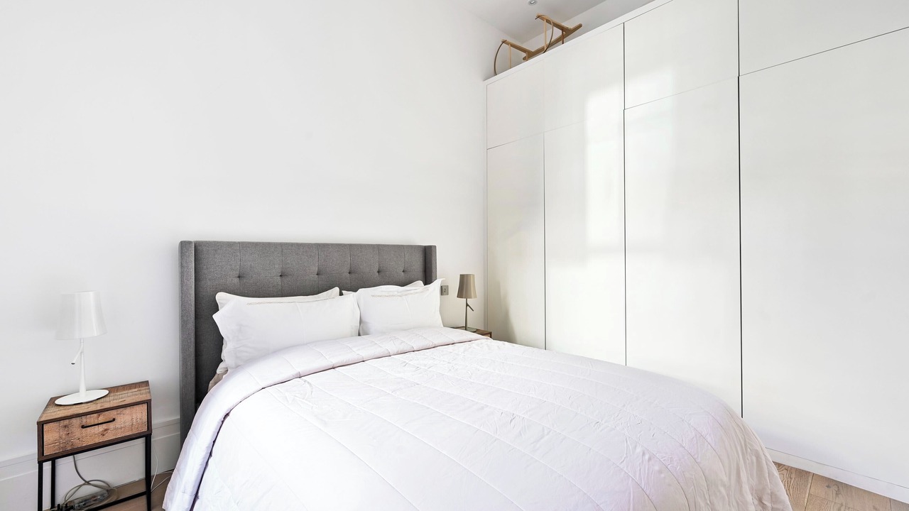 Photo of Bedroom in Earl's Court