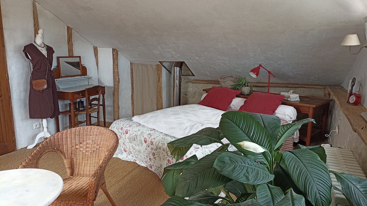 Photo of Bedroom in Montjoie-en-Couserans