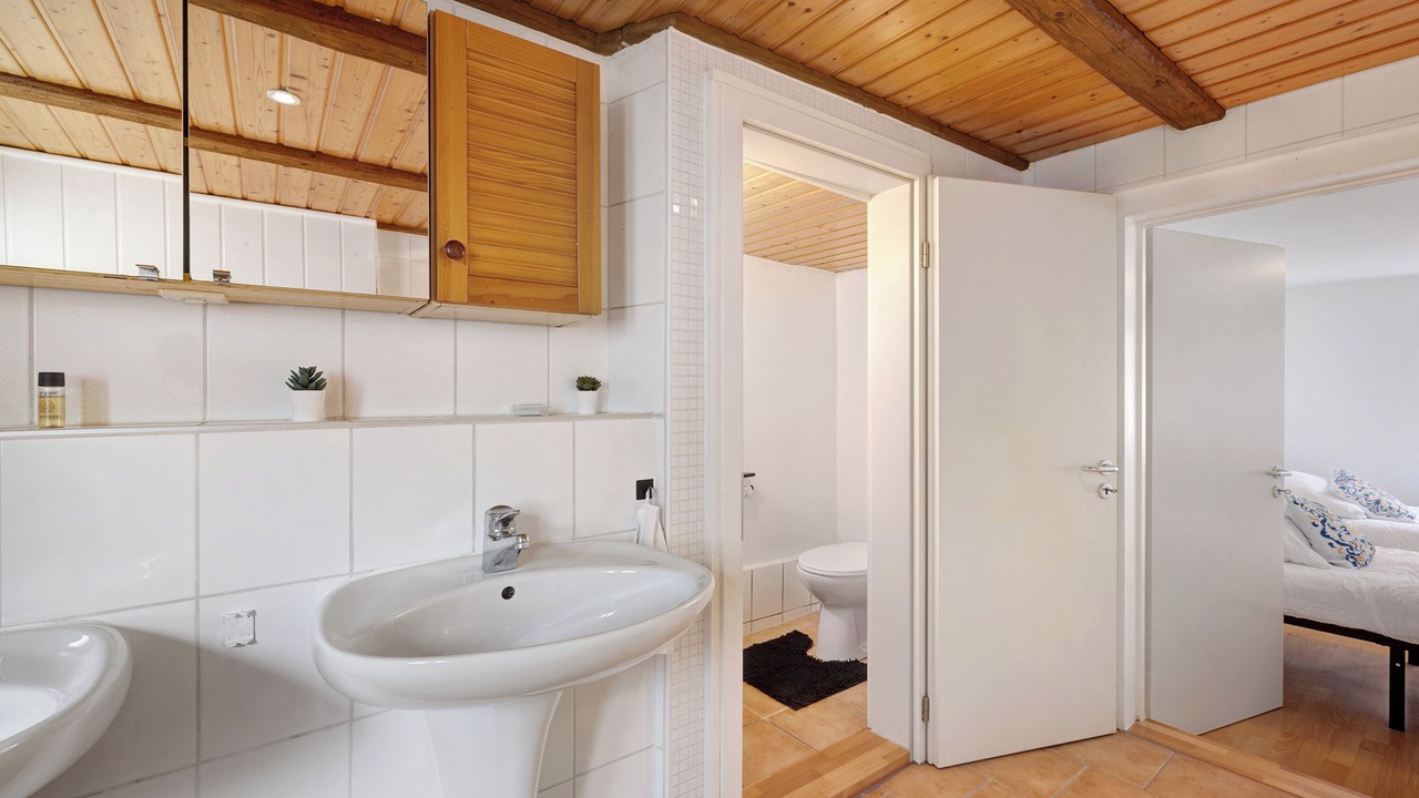 Photo of Bathroom in Schlatt
