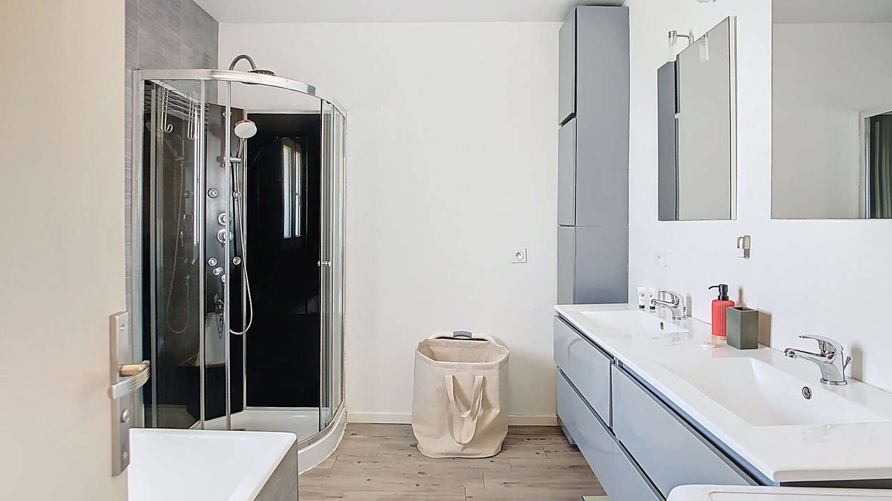 Photo of Bathroom in La Redorte