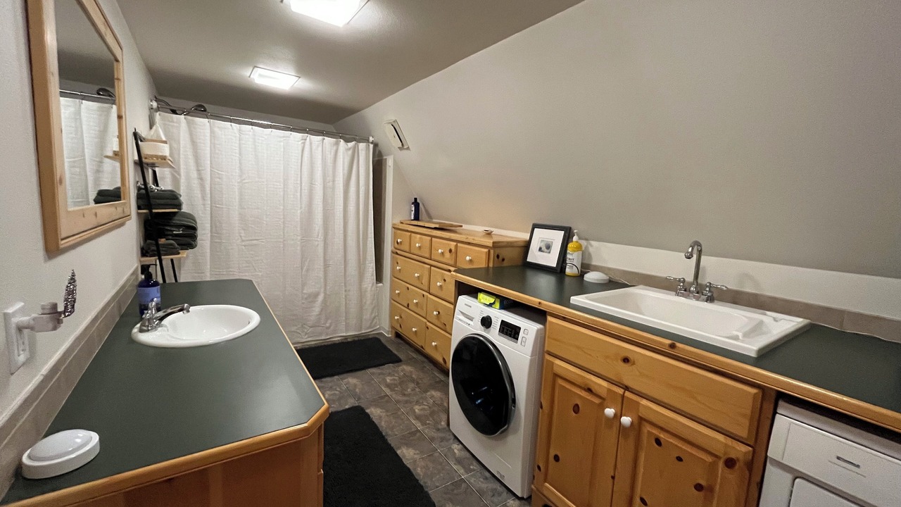 Photo of Bathroom in Baring