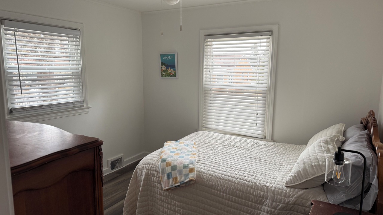 Photo of Bedroom in Gwinn