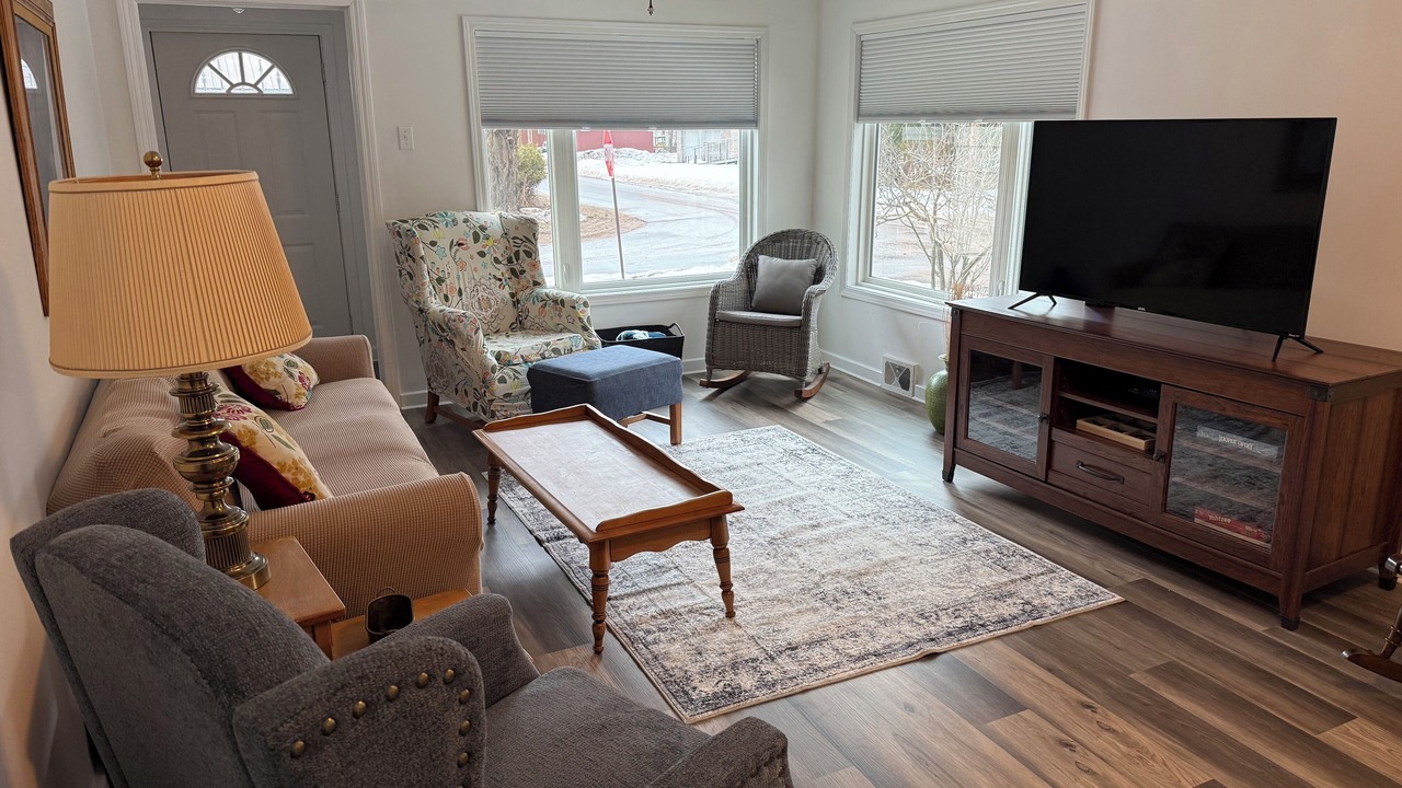 Photo of Livingroom in Gwinn