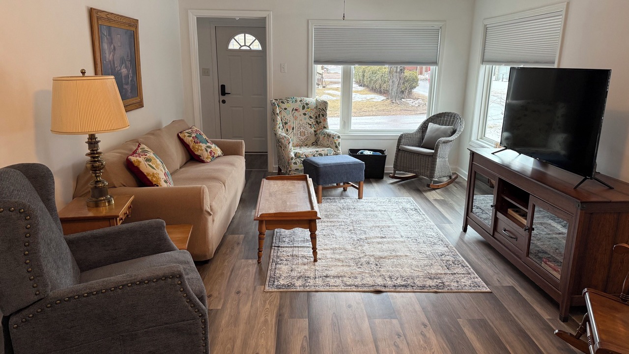 Photo of Livingroom in Gwinn