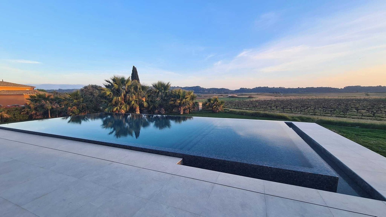 Photo of Outdoor in Plaissan
