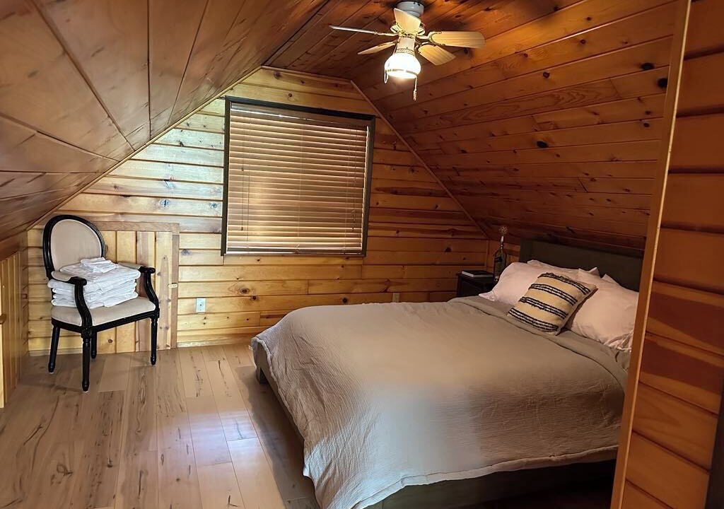 Photo of Bedroom in Baring