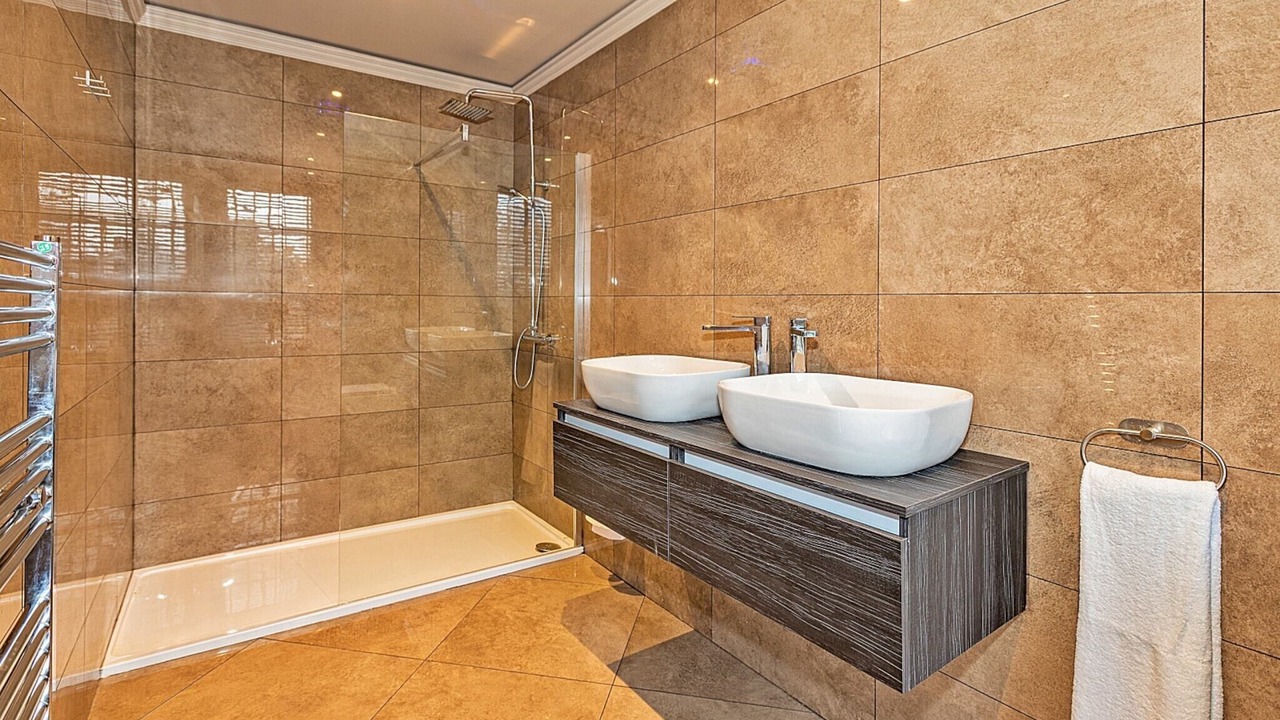 Photo of Bathroom in Yardley Gobion