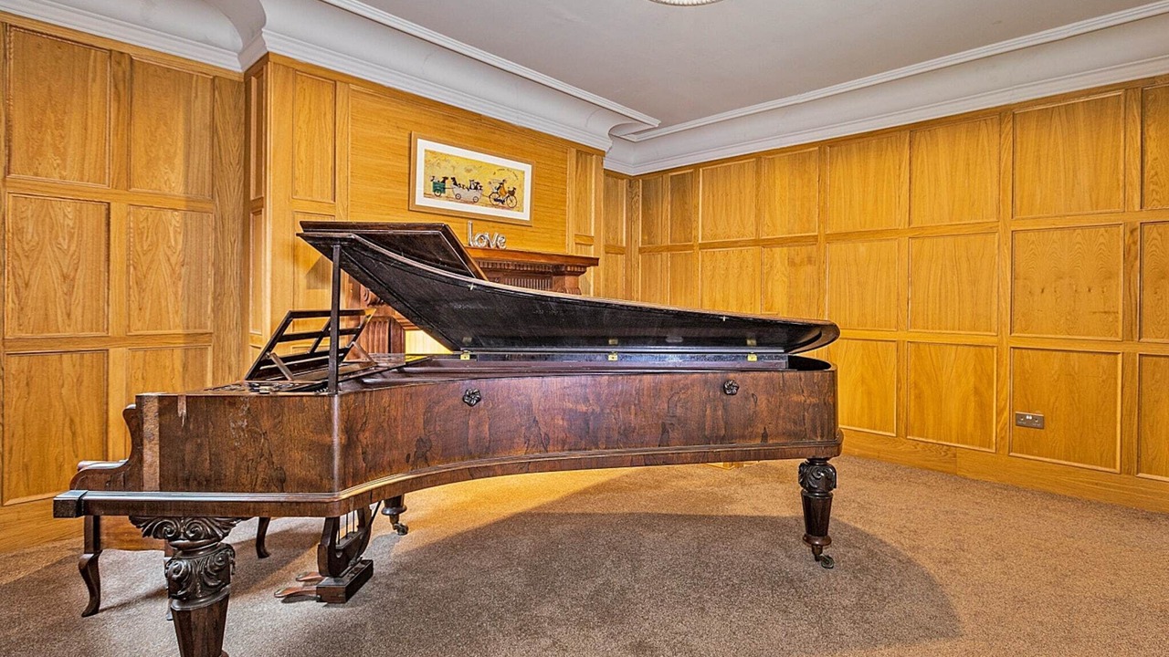 Photo of Livingroom in Yardley Gobion