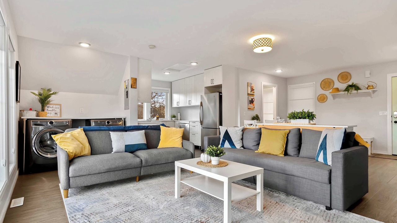 Photo of Livingroom in Okotoks