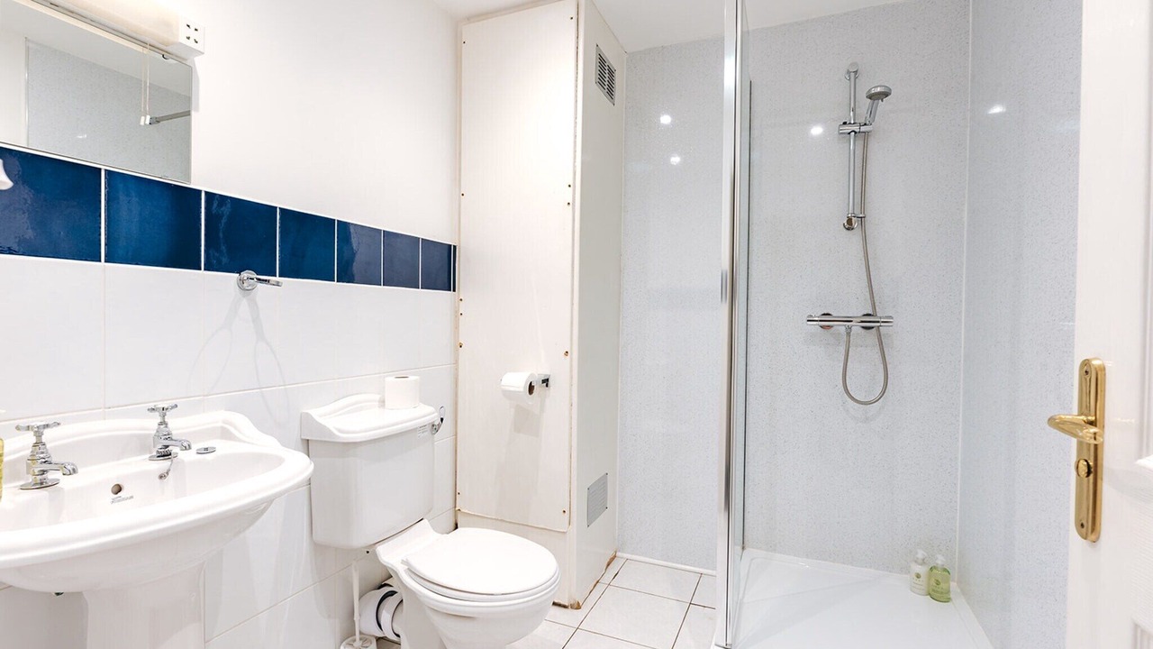 Photo of Bathroom in Eaton Mascott