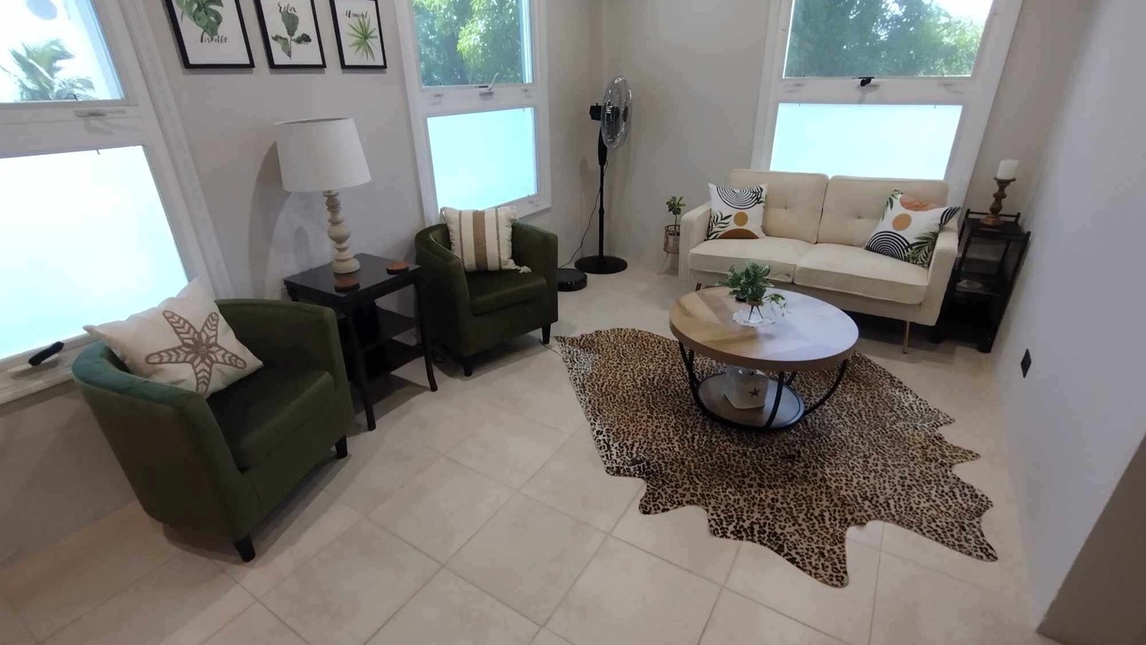 Photo of Livingroom in Estate Union and Mount Washington