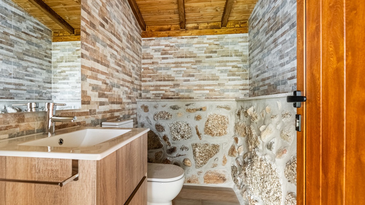 Photo of Bathroom in Molares