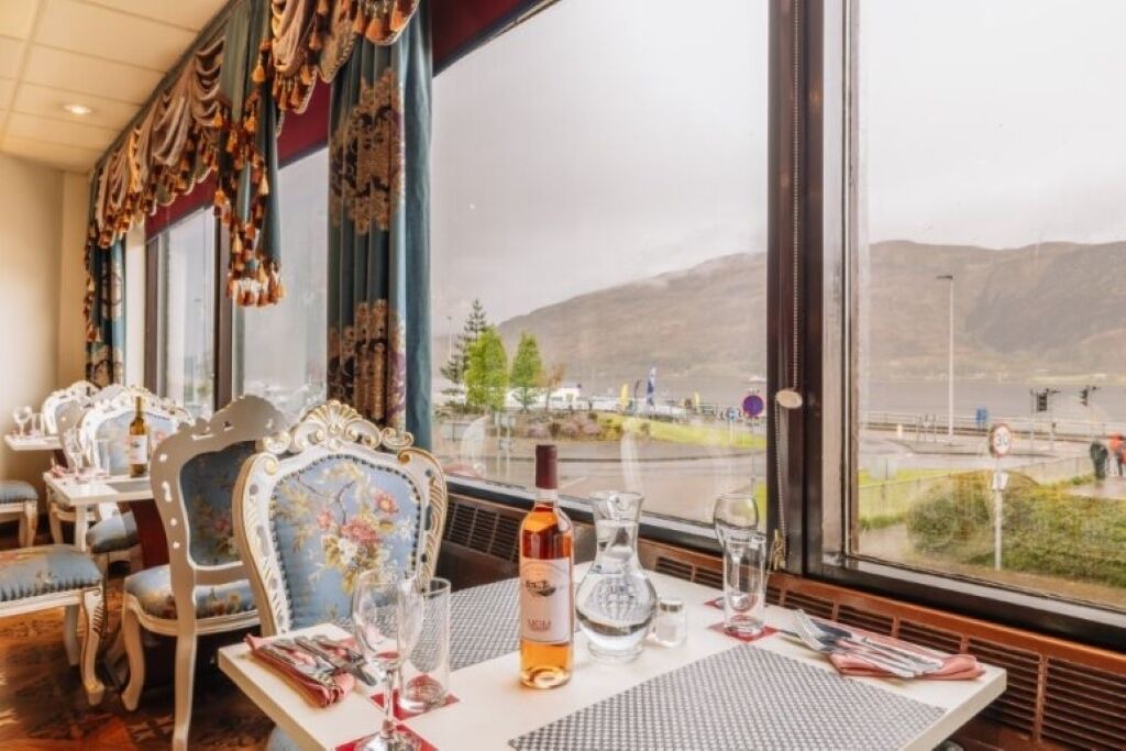 Photo of Others in Fort William