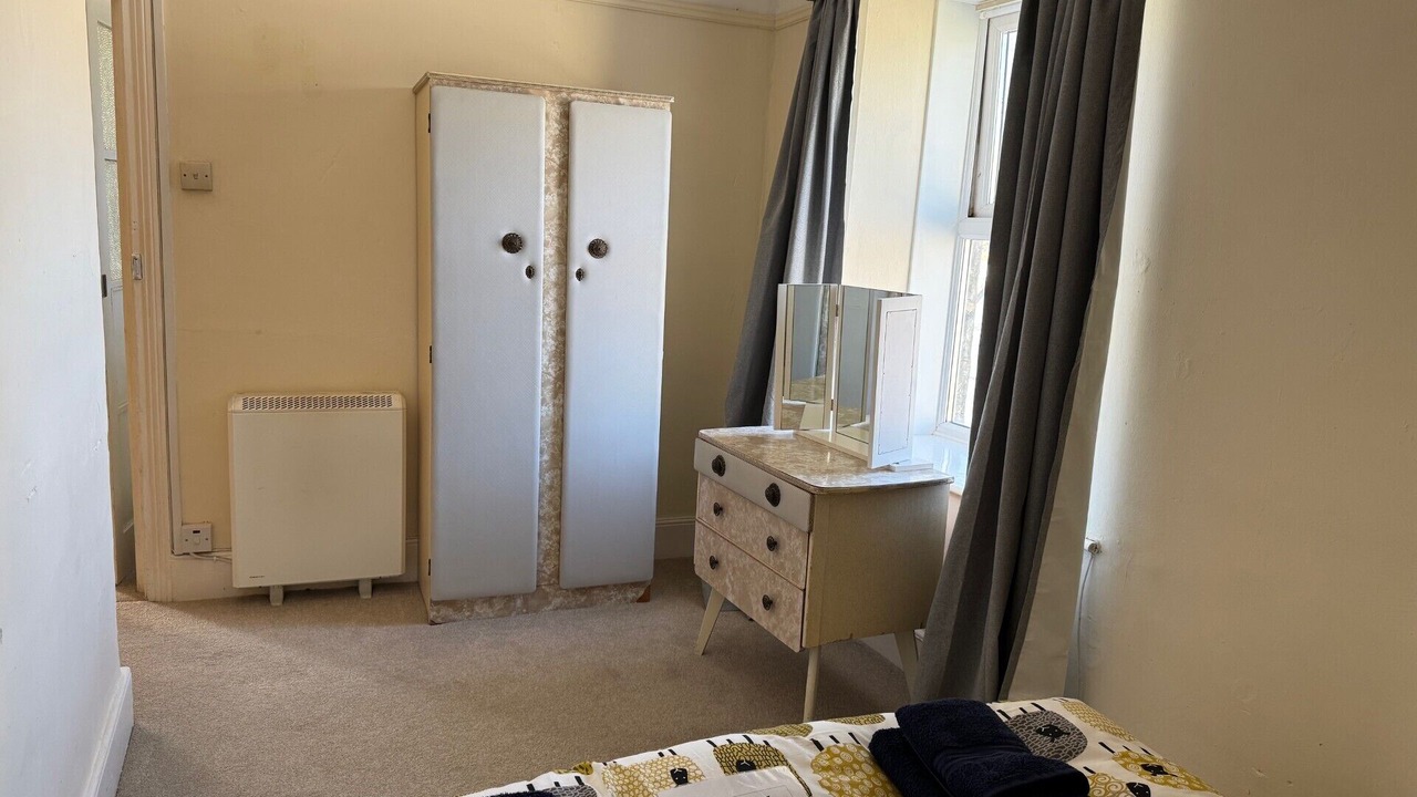 Photo of Bedroom in Pendine