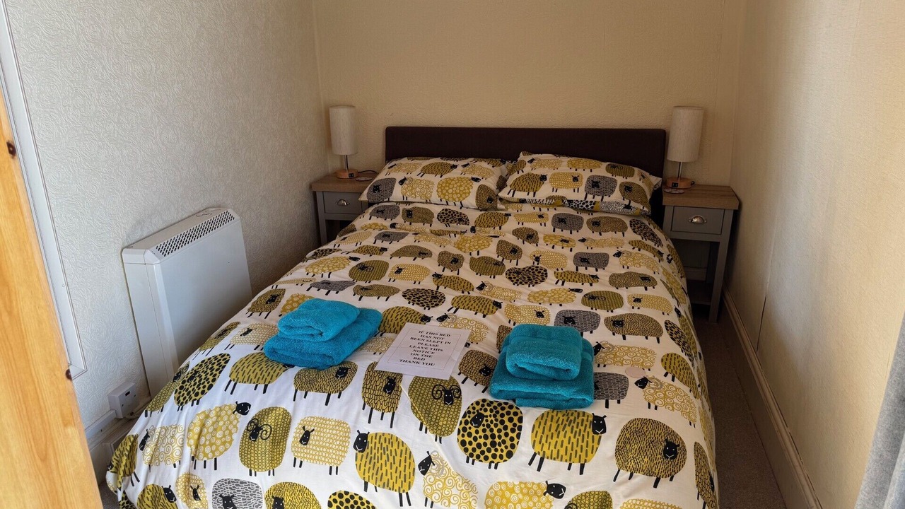 Photo of Bedroom in Pendine