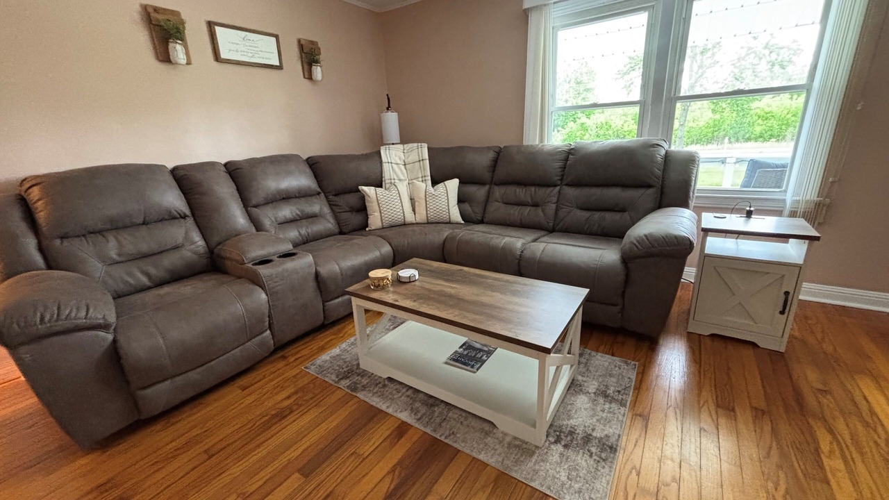 Photo of Livingroom in Cunningham