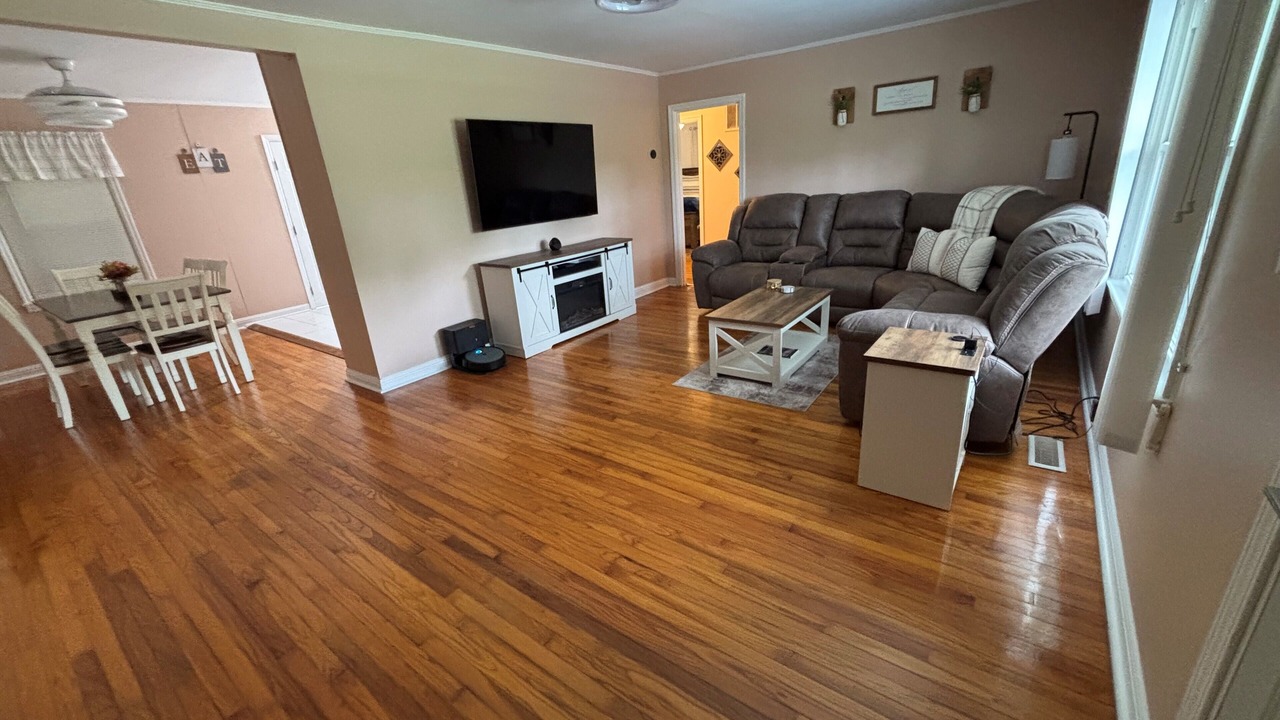 Photo of Livingroom in Cunningham