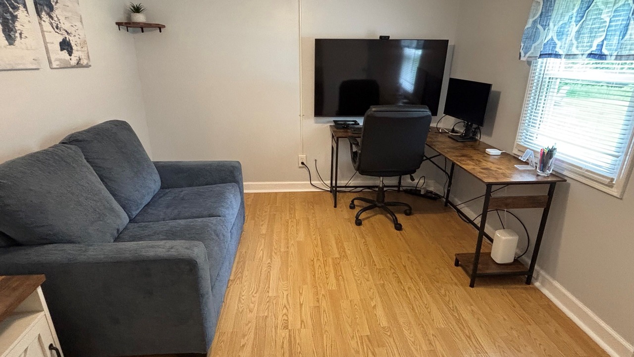 Photo of Livingroom in Cunningham