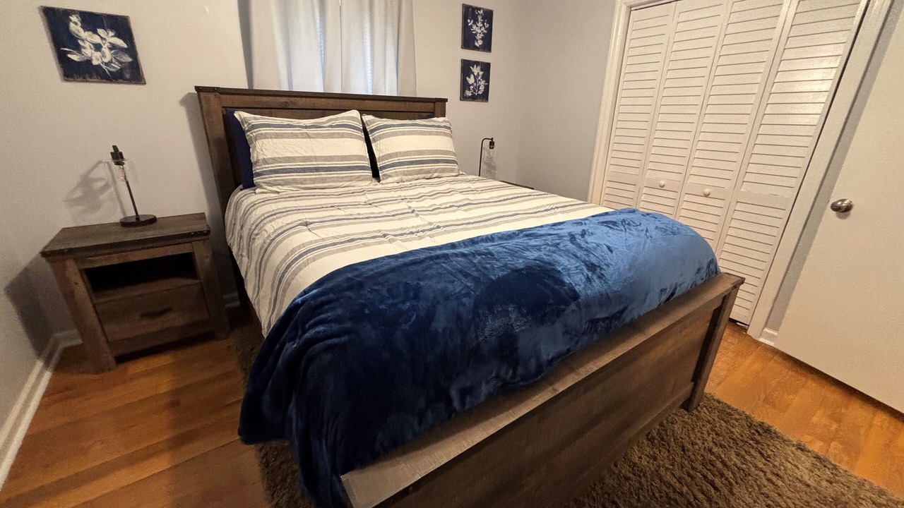 Photo of Bedroom in Cunningham