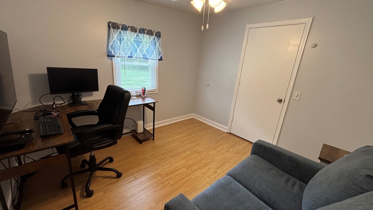 Photo of Livingroom in Cunningham