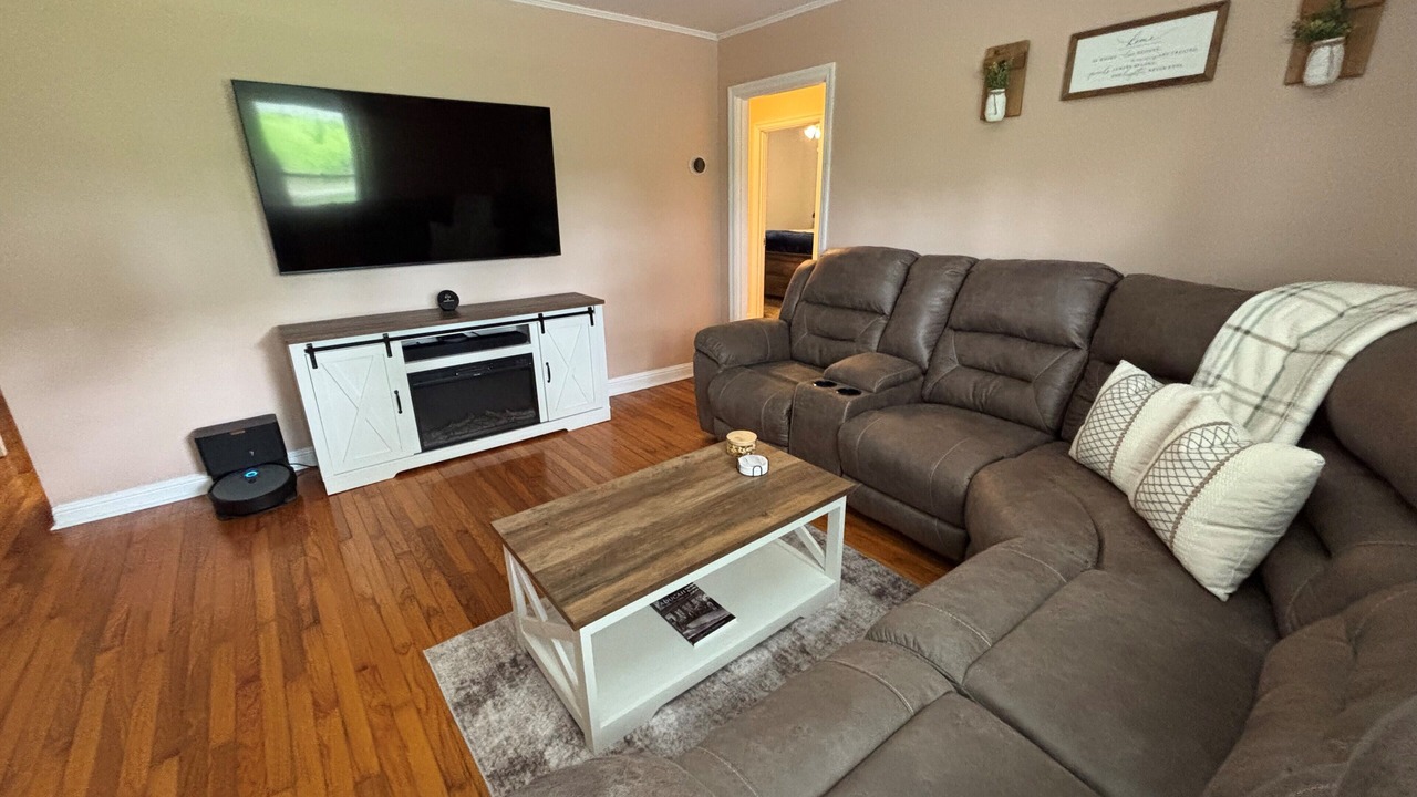 Photo of Livingroom in Cunningham