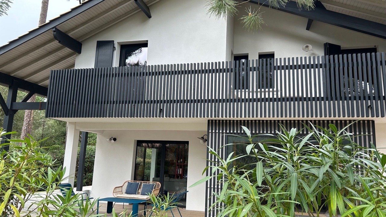 Photo of Outdoor in Le Canon