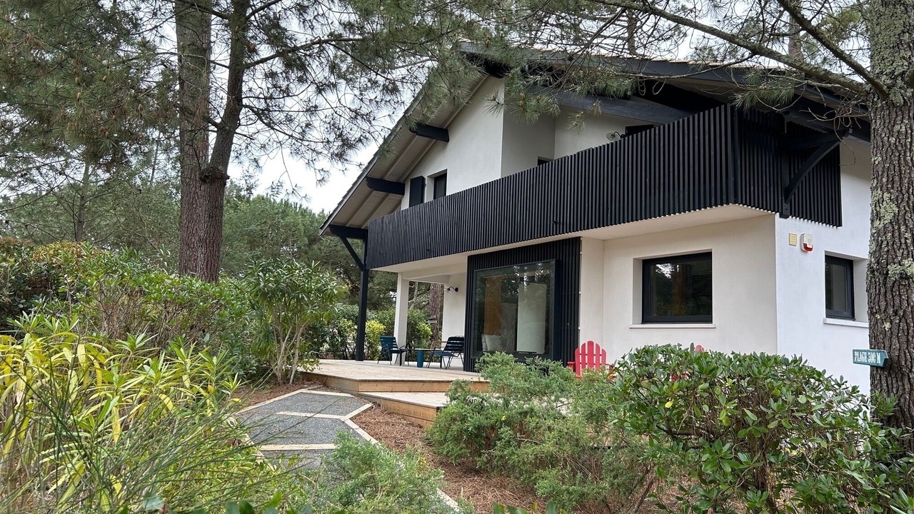 Photo of Outdoor in Le Canon